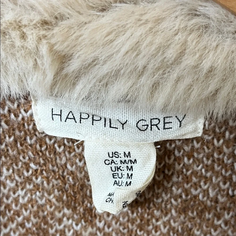 Elegant Brown and Cream Sweater with faux fur trim. women’s size M - Picture 2 of 3